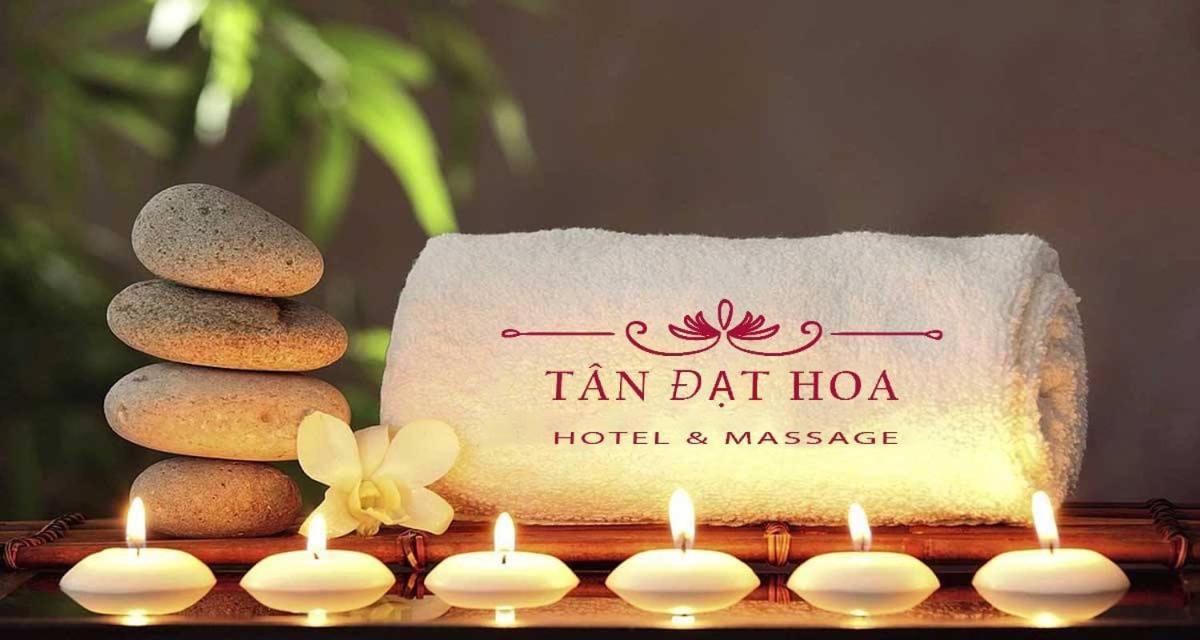 Tan Dat Hoa Hotel & Massage Thành Pho Ho Chí Minh Esterno foto